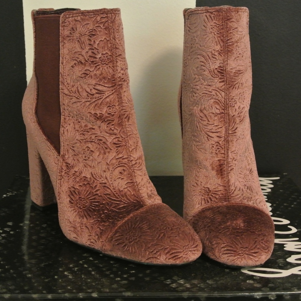 Sam Edelman Blush Pink Floral Print Velvet Block Heel Booties - Picture 3 of 5